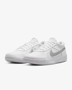 Nike Court Zoom Lite 3 (Women's) - White/Metallic Silver (Available Size: 10.5) 7 Nike Court Zoom Lite 3 (Women's) - White/Metallic Silver (Available Size: 10.5) -Tennis Gear Online DH1042 101 4